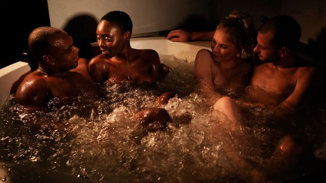 Zaawaadi and Mimi Cica teen (18+) video