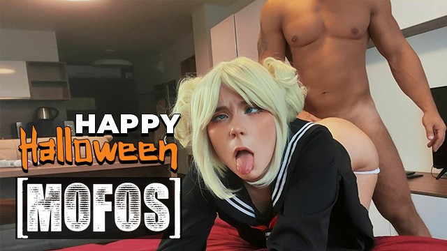 Kenzie Reeves and Gia OhMy blonde bang