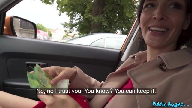 Mia Moone blowjob video