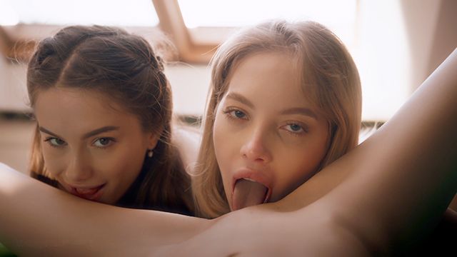Liz Ocean, Bella Spark and Leona Mia lesbian action