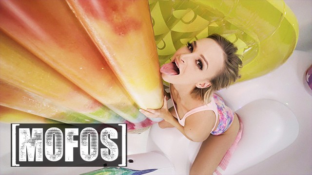 Emma Hix and Brad Newman mofosnetwork sex