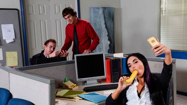 Sasha Bleou big ass bang