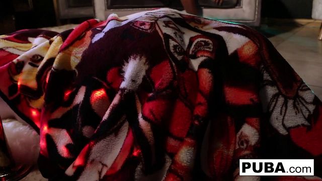Leya Falcon pussy scene