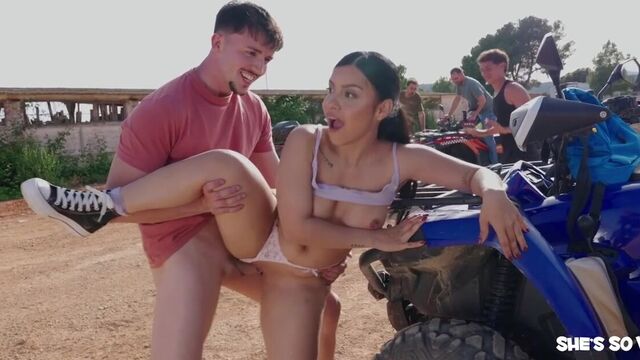 Camila Henao blowjob screw