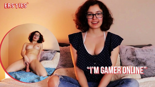 Leana Lovings solo girl action