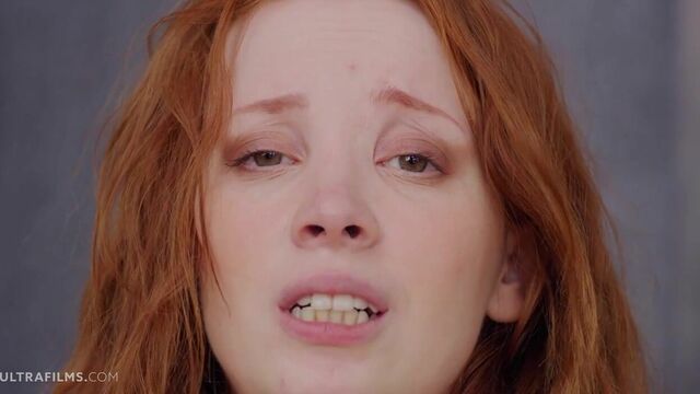 Lottie Magne skinny video